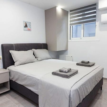 Brand New Urban Getaway Next To Megaro Mousikis Atenas Exterior foto